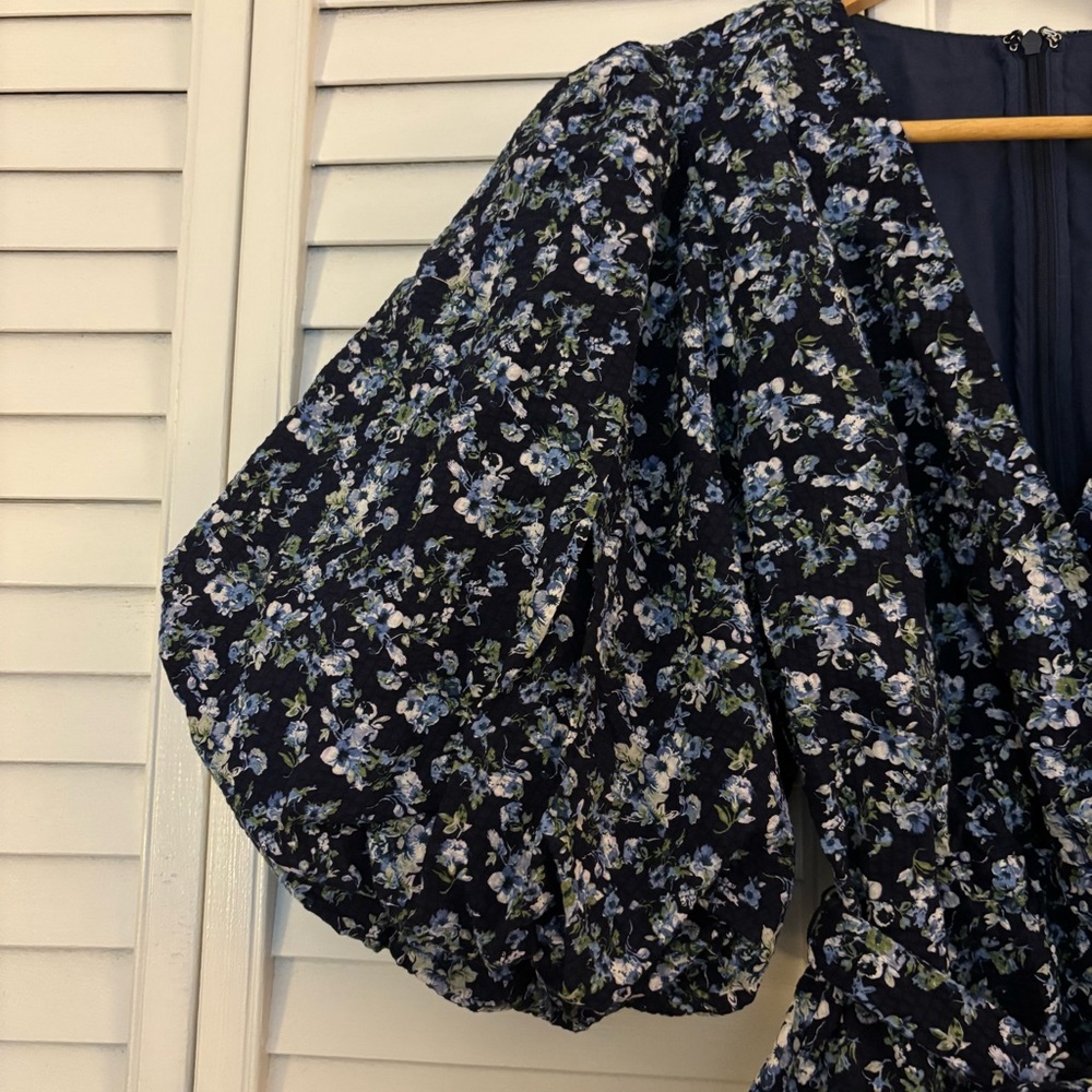 MINKPINK Navy Puff Sleeve Faux Wrap Floral Dress - Picture 4 of 7